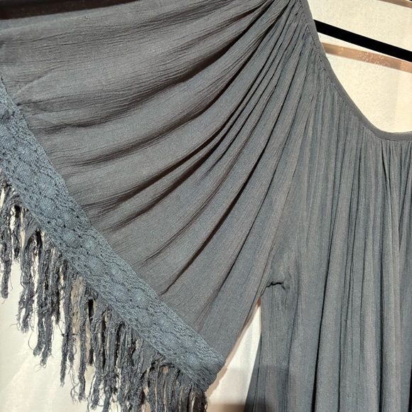 Fashion Fuse Blue Batwing Sleeves with Fringe Size L - Picture 4 of 8